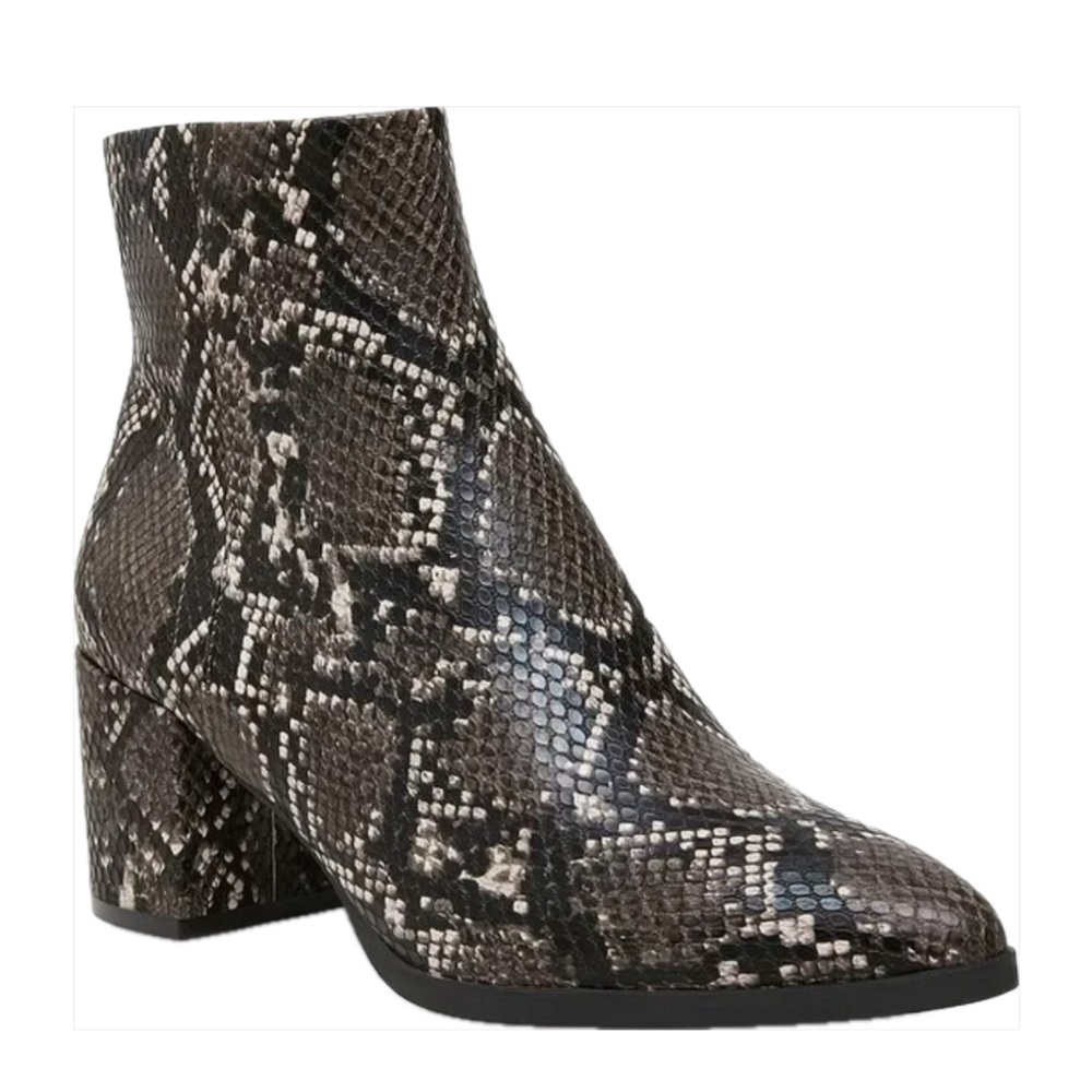 💕 Women’s Madden Girl Snake Skin Print Zippered Ankle Boots w/3” Block Heel
